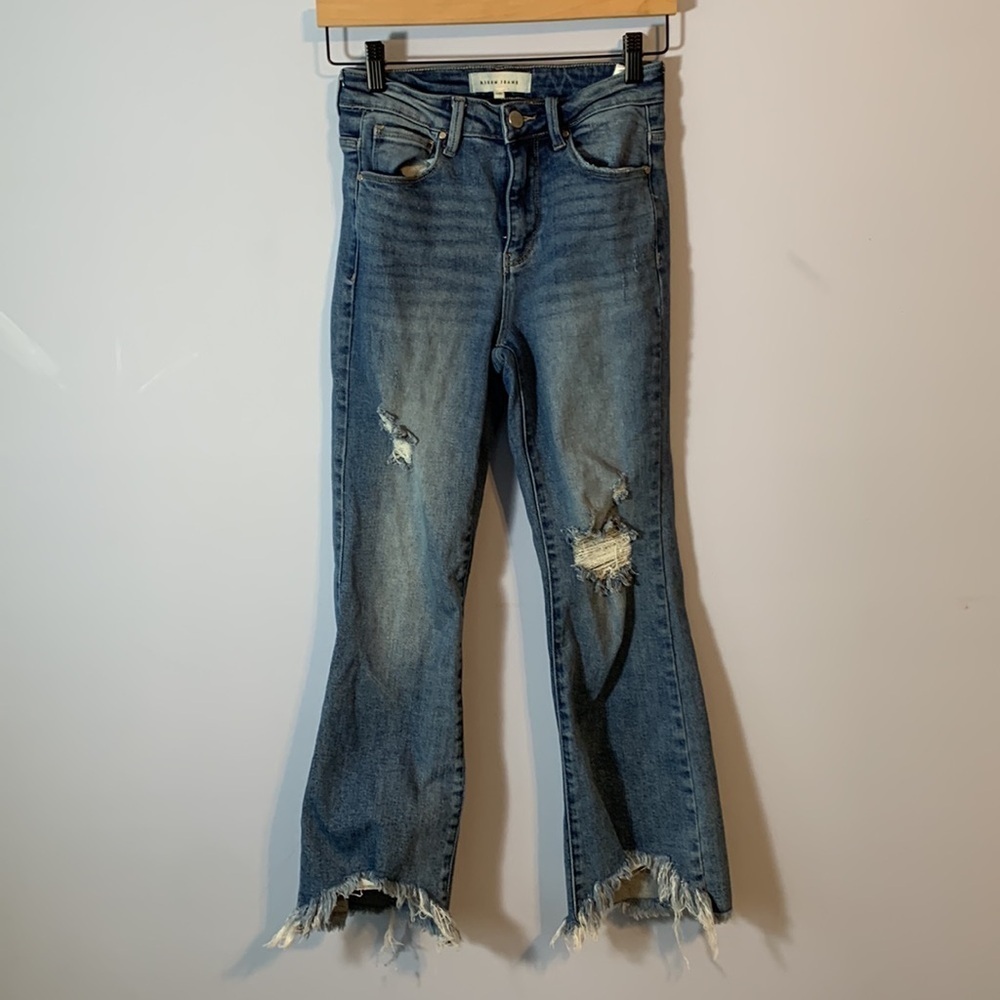 Risen distressed chewed hem ankle jeans straight crop size 1/25 med dark wash